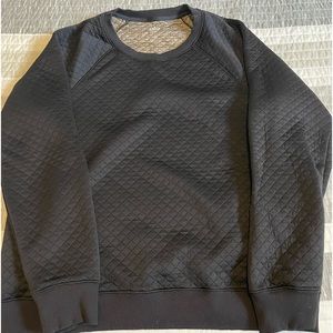 Alo Yoga Mens Crewneck. Black. Size Large